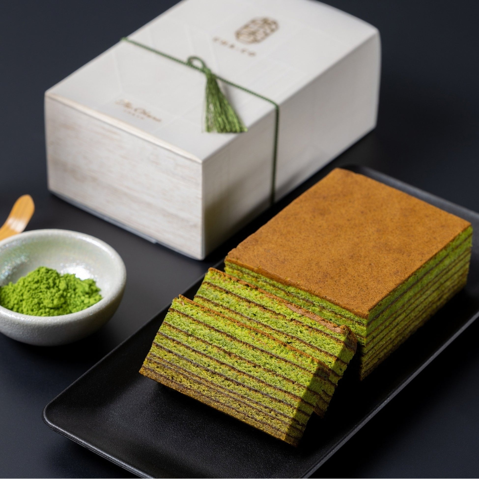 生誕100年 森英恵 ヴァイタル タイプ」限定お菓子缶が登場｜panier d